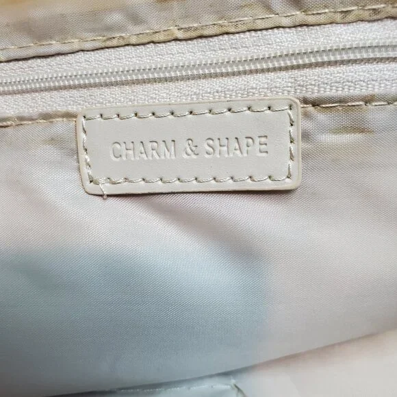 Backpack - Picture 6 of 9